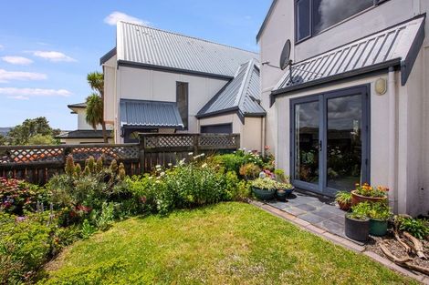 Photo of property in 8b Pelorous Street, Paparangi, Wellington, 6037
