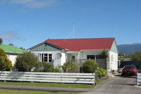 Photo of property in 54 Wakefield Street, Westport, 7825