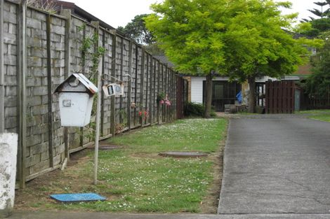 Photo of property in 10 Chipping Dale, Mangere Bridge, Auckland, 2022