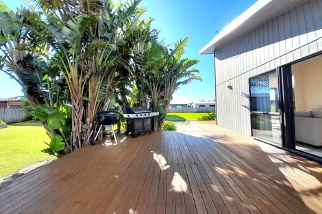 Photo of property in 329 Harbour Drive East, Matarangi, Whitianga, 3592