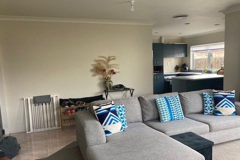 Photo of property in 42 Tiraumea Drive, Pakuranga, Auckland, 2010