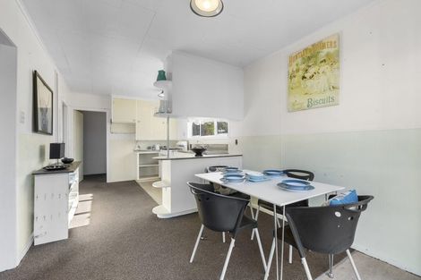 Photo of property in 6 Hughson Street, Waitara, 4320