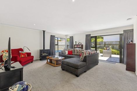 Photo of property in 6 Voyager Way, Whitby, Porirua, 5024