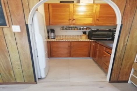 Photo of property in 104a Oaktree Avenue, Browns Bay, Auckland, 0630