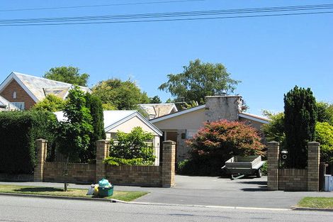 Photo of property in 235 Avonhead Road, Avonhead, Christchurch, 8042