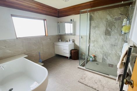 Photo of property in 1/89 Royal View Road, Te Atatu South, Auckland, 0610