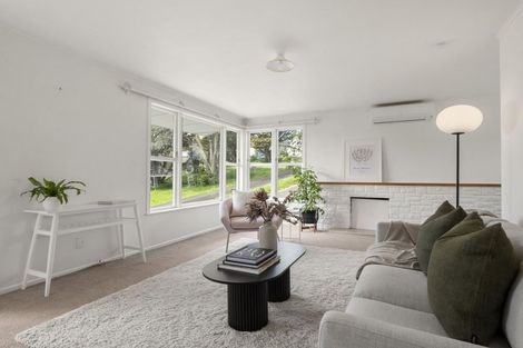 Photo of property in 1/94 Archers Road, Glenfield, Auckland, 0629