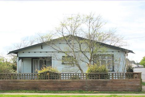 Photo of property in 28 Caius Avenue, Gonville, Whanganui, 4501