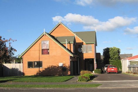 Photo of property in 4 Tararua Crescent, Otaki, 5512