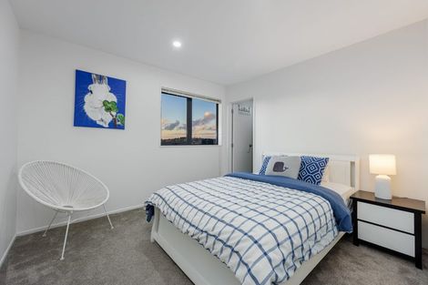 Photo of property in 4/43a Waimumu Road, Massey, Auckland, 0614
