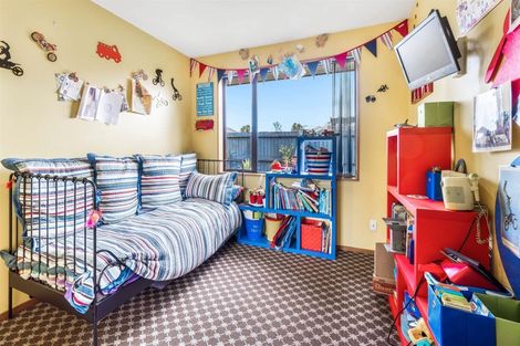 Photo of property in 39 Tyrone Street, Belfast, Christchurch, 8051