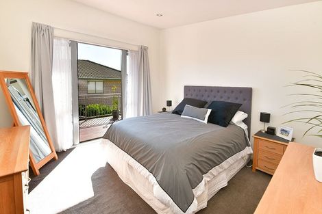 Photo of property in 8 Rivervale Grove, Stanmore Bay, Whangaparaoa, 0932