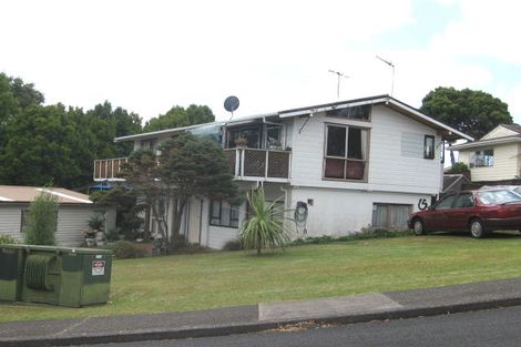 Photo of property in 15 Morriggia Place, Bayview, Auckland, 0629