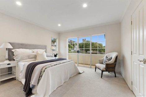 Photo of property in 26 Anaheim Boulevard, Shamrock Park, Auckland, 2016