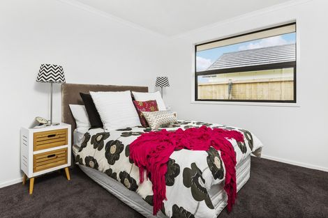 Photo of property in 32 Raithburn Terrace, Pokeno, 2402