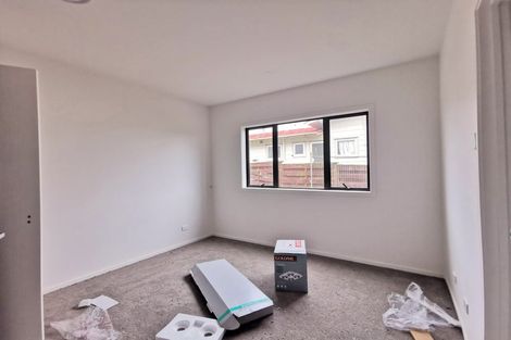 Photo of property in 296a Bucklands Beach Road, Bucklands Beach, Auckland, 2012