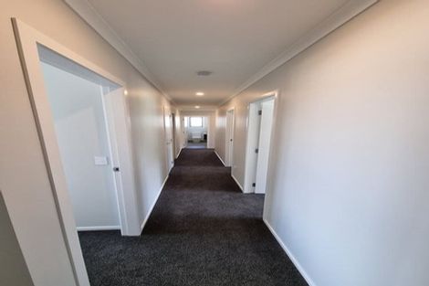 Photo of property in 62 Hokioi Drive, Kenepuru, Porirua, 5022