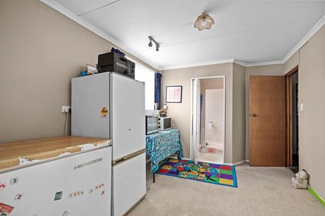 Photo of property in 2 Clutha Street, Alexandra, 9320
