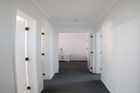 Photo of property in 4 Linklater Avenue, Bellevue, Tauranga, 3110