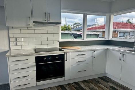 Photo of property in 1/32 Dale Crescent, Pakuranga, Auckland, 2010