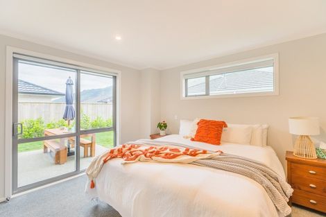 Photo of property in 5 Paioke Street, Waikanae, 5036