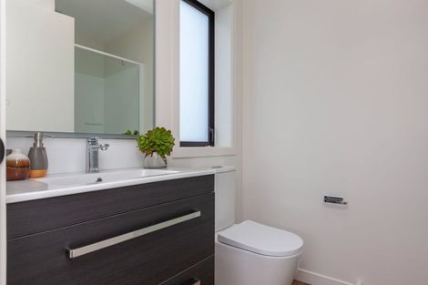 Photo of property in 77 Amohia Street, Paraparaumu, 5032