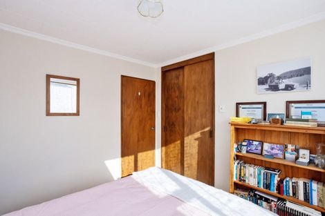 Photo of property in 14 Craig Street, Waikiwi, Invercargill, 9810