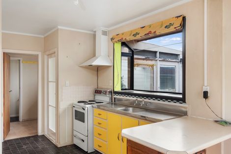 Photo of property in 1/23 Sea Spray Drive, Bucklands Beach, Auckland, 2012