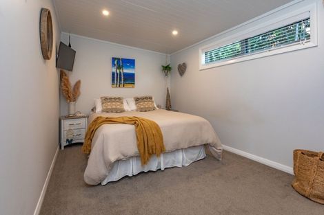 Photo of property in 202 Onemana Drive, Onemana, Whangamata, 3691