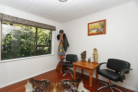 Photo of property in 19 Hector Place, Opunake, 4616