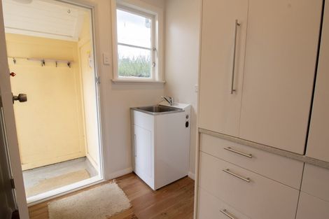 Photo of property in 211 Cambridge Terrace, Naenae, Lower Hutt, 5011