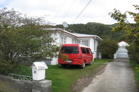 Photo of property in 33 Karaka Street, Wainuiomata, Lower Hutt, 5014