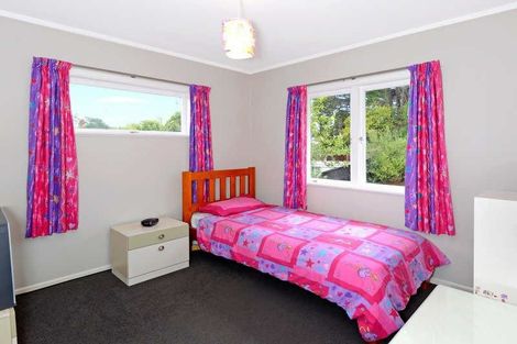 Photo of property in 56 Saffron Street, Birkdale, Auckland, 0626