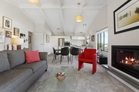 Photo of property in 2/14 Mere Road, Taupo, 3330