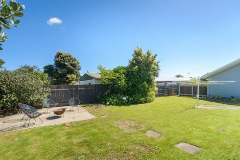 Photo of property in 40 Acacia Street, Kelvin Grove, Palmerston North, 4414
