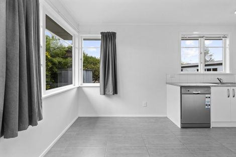 Photo of property in 4 Gwendoline Place, Glenview, Hamilton, 3206