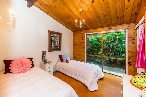 Photo of property in 9 Kohekohe Road, Waikanae, 5036