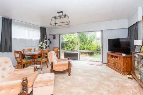 Photo of property in 35 Pulham Crescent, Queenwood, Hamilton, 3210