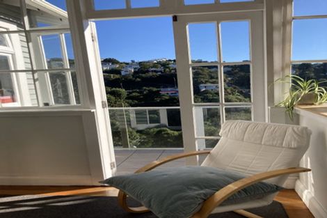 Photo of property in 30 Saint Michaels Crescent, Kelburn, Wellington, 6012