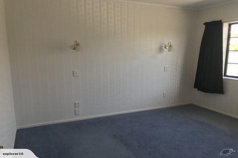 Photo of property in 6 Mckenzie Court, Terrace End, Palmerston North, 4410