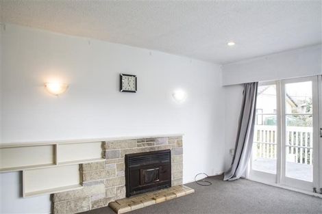 Photo of property in 3 Longburn Road, Henderson, Auckland, 0610