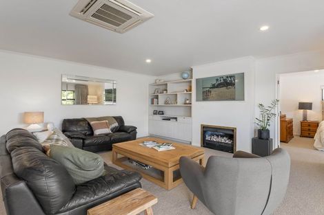 Photo of property in 40 Arrowsmith Avenue, Waipahihi, Taupo, 3330