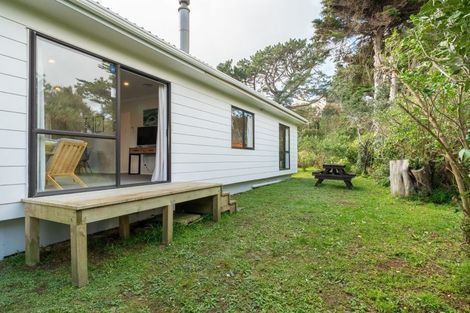 Photo of property in 21a Dorset Grove, Cannons Creek, Porirua, 5024
