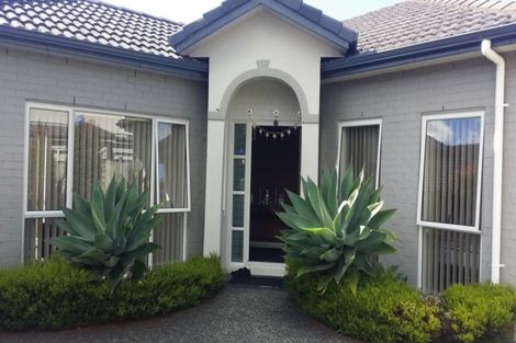 Photo of property in 15 Stamford Crescent, Flat Bush, Auckland, 2019