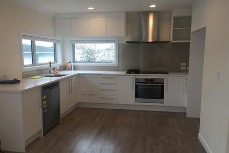 Photo of property in 9a Bruce Road, Glenfield, Auckland, 0629