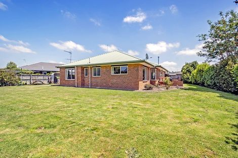 Photo of property in 6 Oldham Place, Darfield, 7510