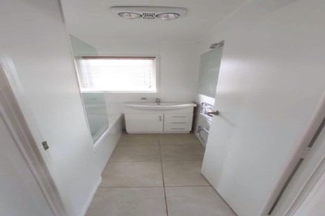 Photo of property in 1/17 Marriott Road, Pakuranga, Auckland, 2010