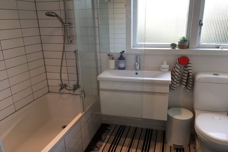 Photo of property in 43 Delhi Crescent, Khandallah, Wellington, 6035