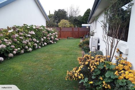 Photo of property in 2/241 Otipua Road, Highfield, Timaru, 7910