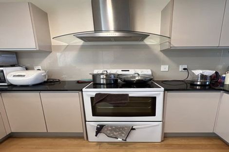 Photo of property in 3/12 Castor Bay Road, Castor Bay, Auckland, 0620